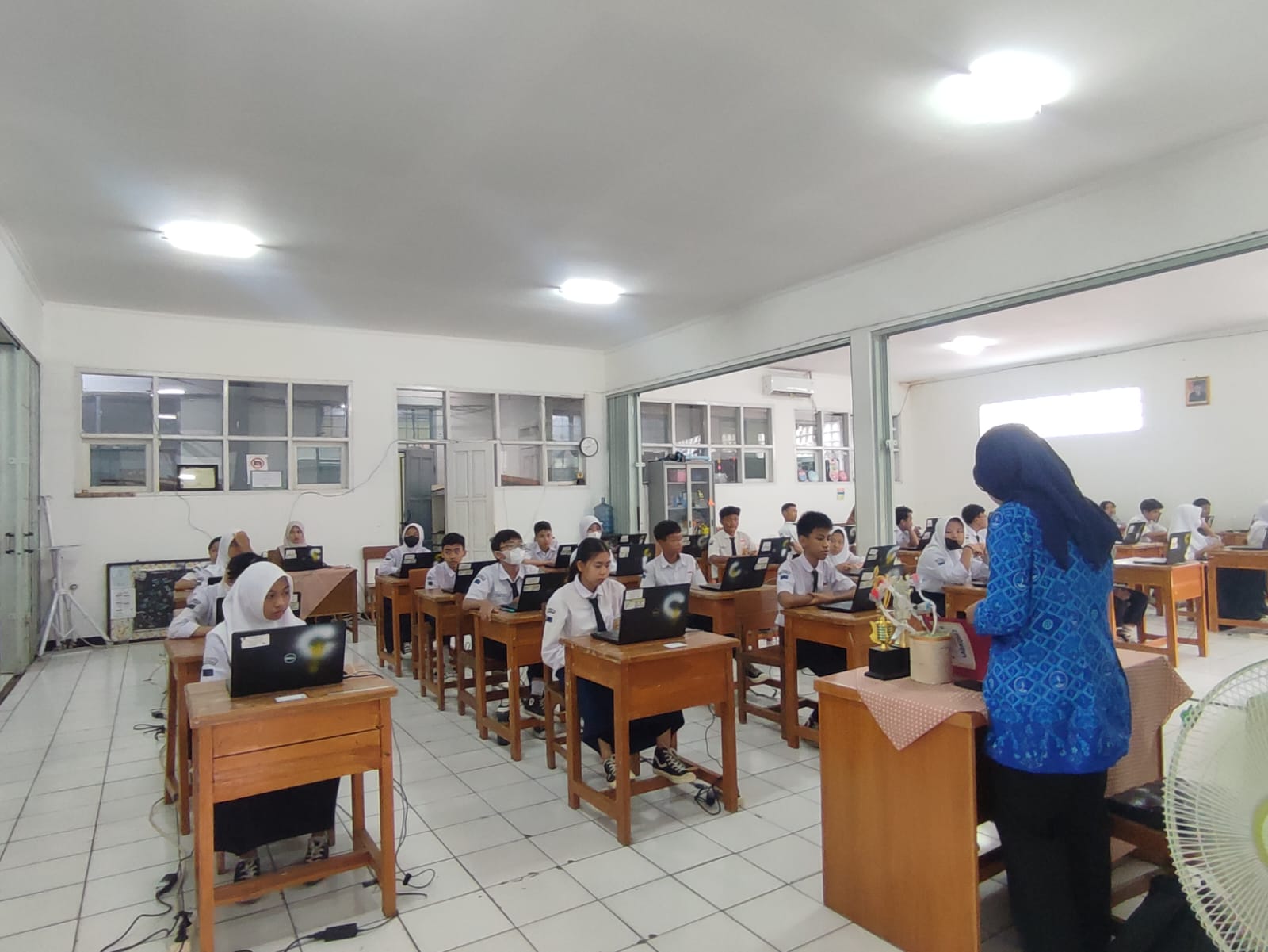 Pelaksanaan Asesmen Nasional Berbasis Komputer (ANBK) di SMP Negeri 6 Bandung