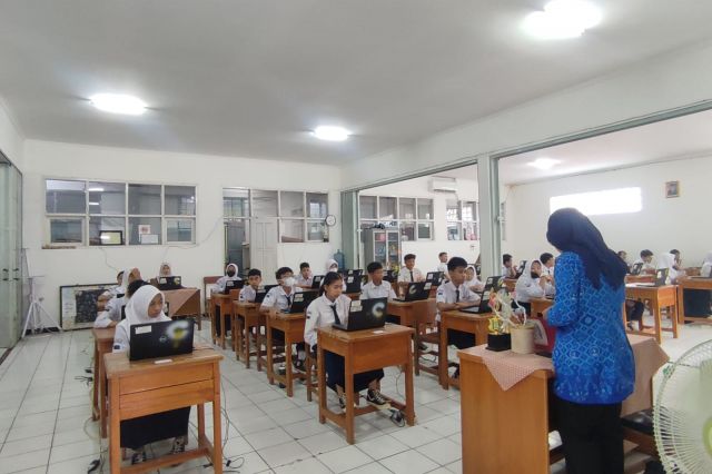 Pelaksanaan Asesmen Nasional Berbasis Komputer (ANBK) di SMP Negeri 6 Bandung